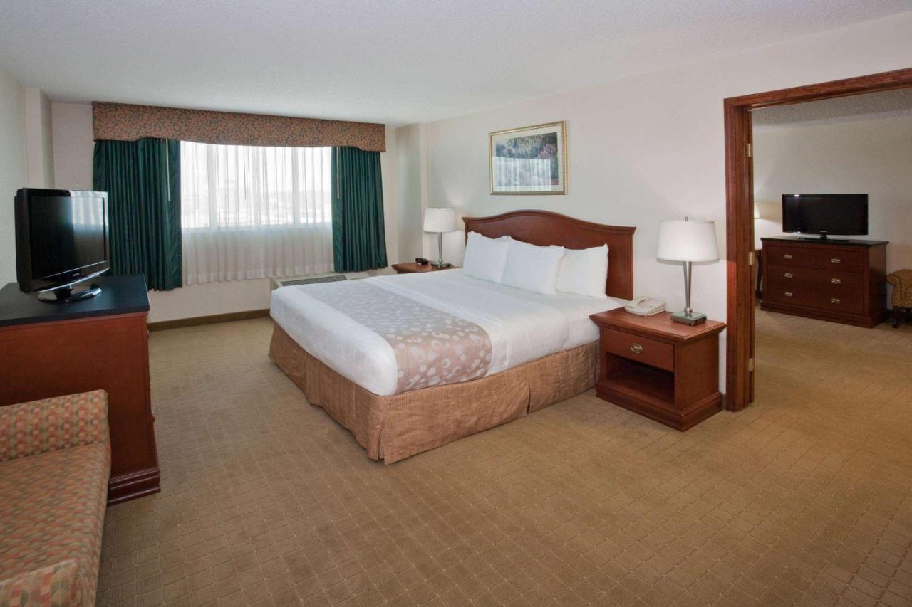 La Quinta & By Wyndham Downtown Conference Center Hotel